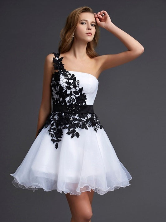 Sleeveless One-Shoulder Short A-Line/Princess Lace Organza Homecoming Dresses