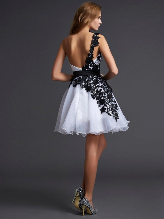 Sleeveless One-Shoulder Short A-Line/Princess Lace Organza Homecoming Dresses