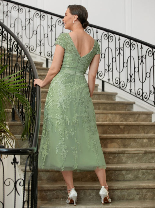 Kelly A-Line/Princess Tulle Lace Scoop Short Sleeves Tea-Length Mother of the Bride Dresses DGP0020318