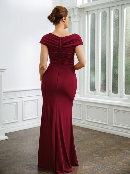 Kyleigh Sheath/Column Jersey Ruched V-neck Short Sleeves Floor-Length Mother of the Bride Dresses DGP0020252