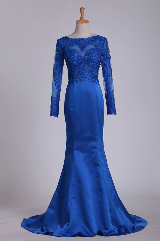2024 Royal Blue Prom Dresses Long Sleeves Mermaid/Trumpet Satin With Applique Backless