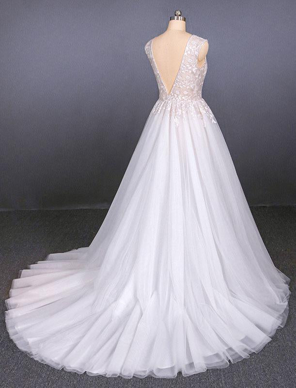 A Line Straps V Neck Lace Appliques Tulle Wedding Dresses Long Wedding Gowns SRS15034