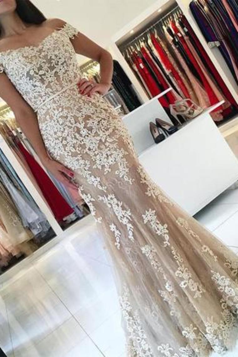 2024 Off The Shoulder Prom Dresses/Wedding Dresses Mermaid Lace With Applique