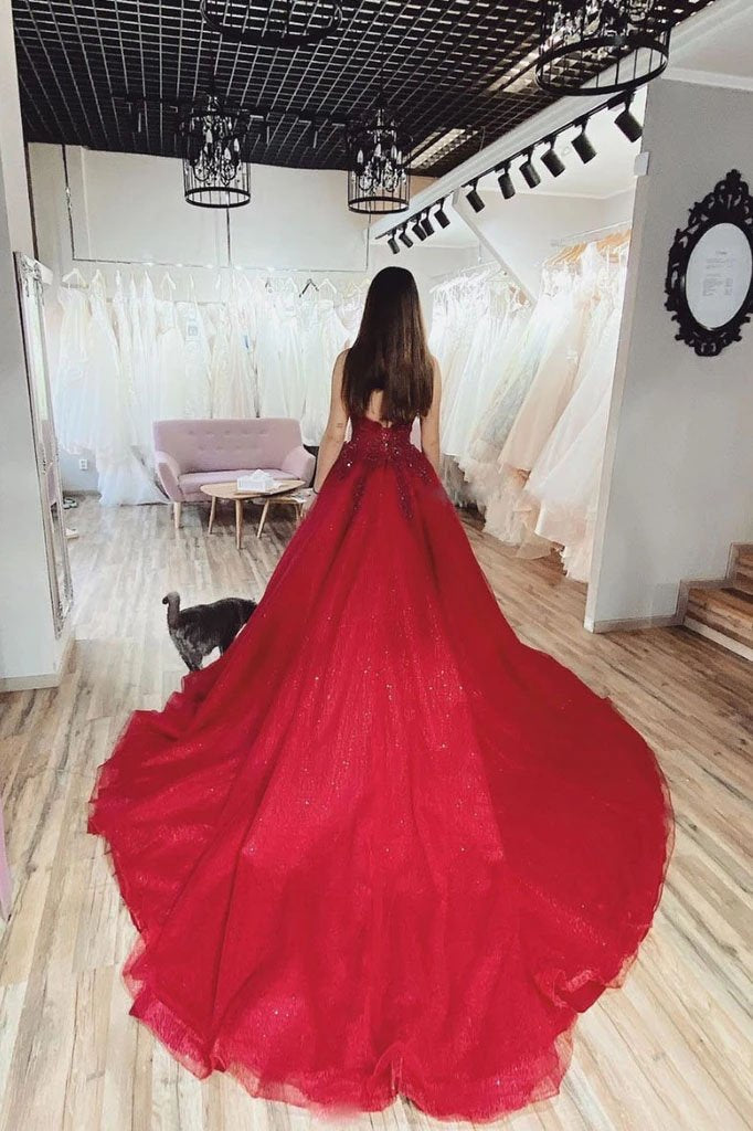 Burgundy Ball Gown V neck Spaghetti Straps Tulle Prom Dresses with Appliques SRS15083