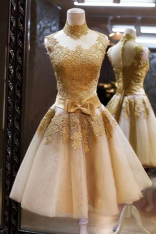 A-Line High Neck Knee-Length Champagne Homecoming Dresses Zoe Short 2024 With Appliques