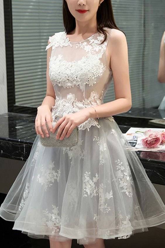 Princess/A-Line Homecoming Dresses Lauretta Jewel Sleeveless Light Gray Tulle Dresses With Appliques Prom
