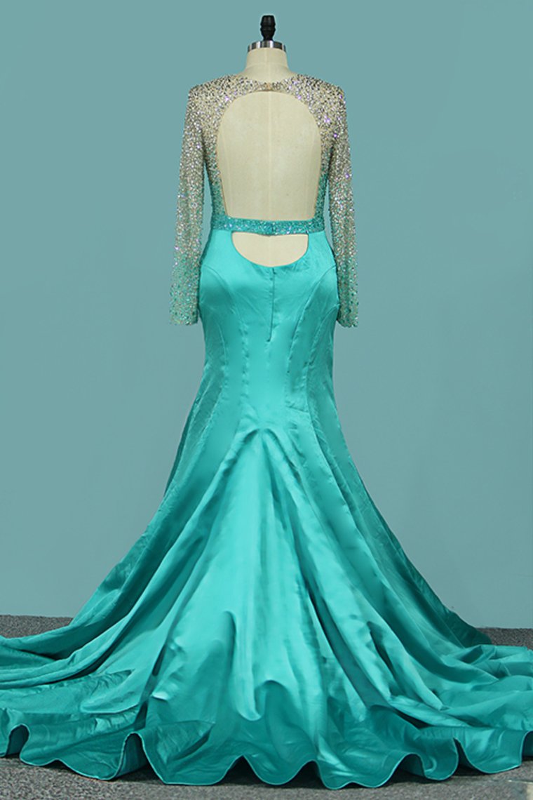 2024 Sexy Open Back Prom Dresses Mermaid Scoop Long Sleeves Satin