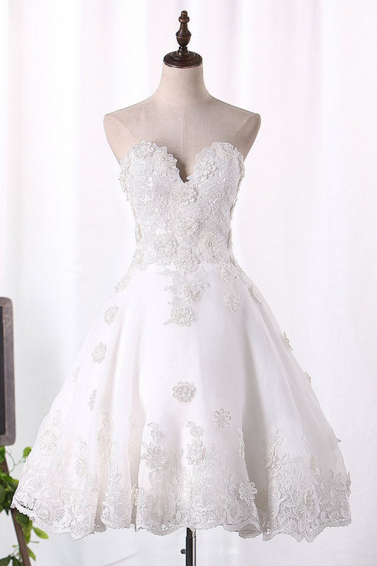 2022 A Line Organza Wedding Dresses Sweetheart With Handmade Flowers