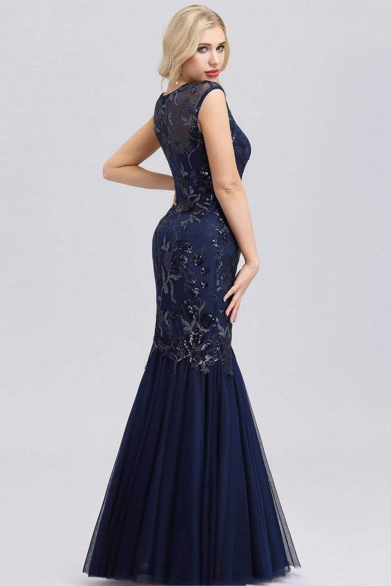 Elegant V-Neck Beaded Bodycon Mermaid Prom Dresses Straps Evening Gowns SRS15215