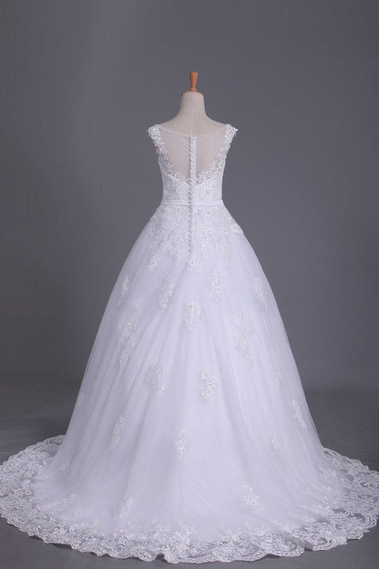2022 A Line Cap Sleeve Scoop Tulle Wedding Dresses With Applique And Sash