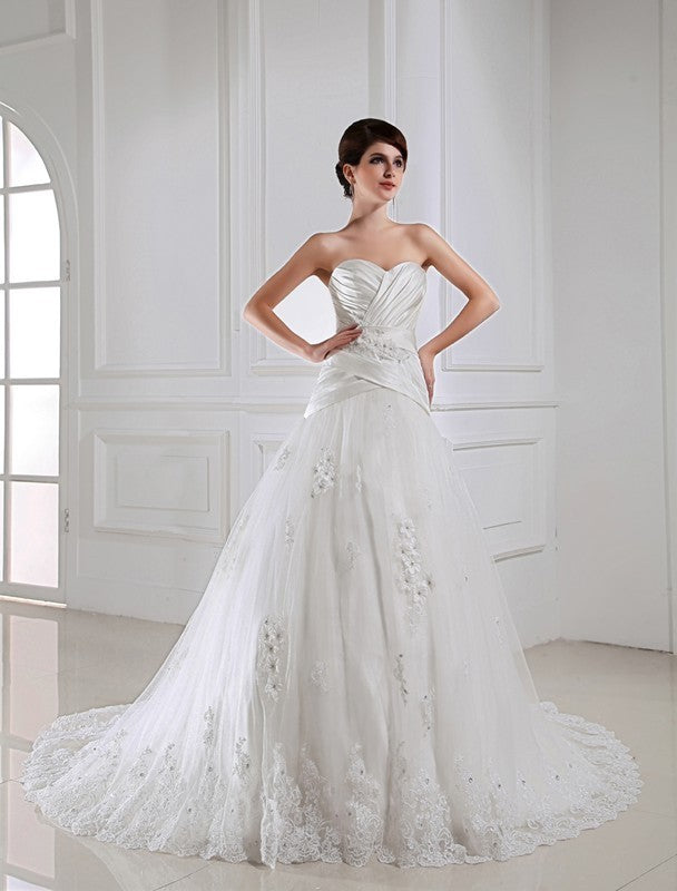 Sleeveless Beading Sweetheart A-Line/Princess Satin Applique Tulle Wedding Dresses
