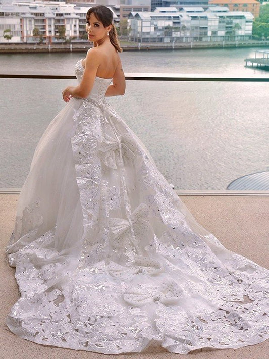 Applique Sweetheart Ball Sleeveless Tulle Cathedral Gown Train Wedding Dresses