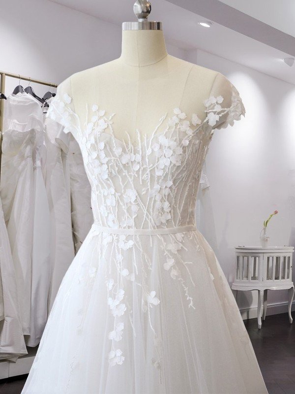 A-Line/Princess Applique Train Sleeves Short V-neck Court Tulle Wedding Dresses