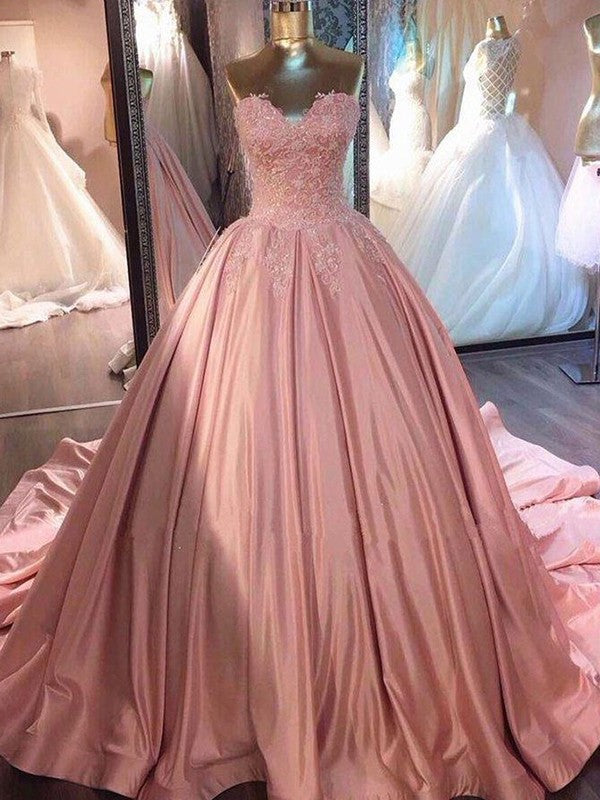 Gown Sleeveless Ball Sweetheart Train Court Lace Satin Dresses