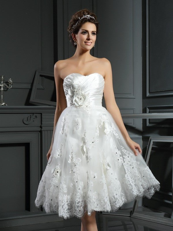 A-Line/Princess Sleeveless Sweetheart Ruched Short Satin Wedding Dresses