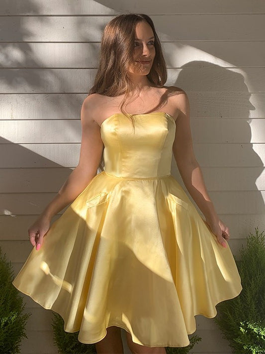 Ruffles Satin Strapless Sleeveless A-Line/Princess Short/Mini Homecoming Dresses
