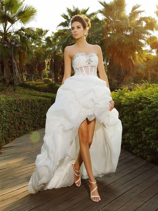 Sleeveless High Sweetheart A-Line/Princess Beading Low Organza Wedding Dresses