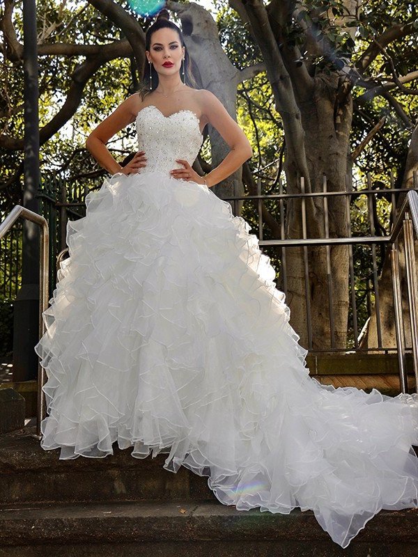 Sequin Sleeveless Sweetheart Ball Chapel Gown Organza Train Wedding Dresses