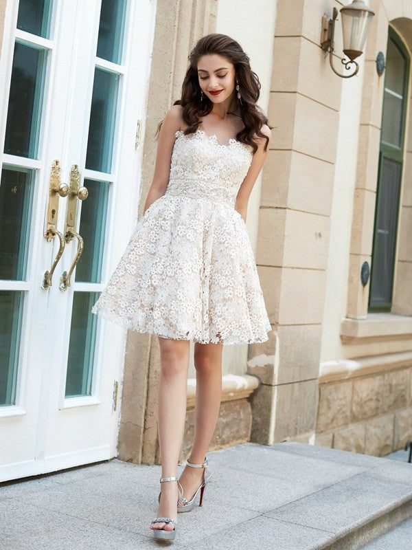A-Line/Princess Rhinestone Sweetheart Sleeveless Short/Mini Lace Dresses