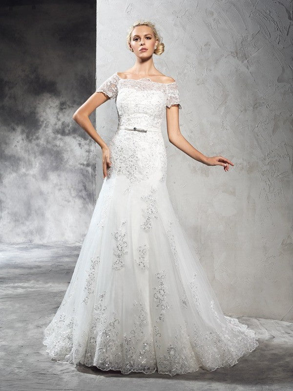 Sheath/Column Short Long Sleeves Off-the-Shoulder Applique Net Wedding Dresses