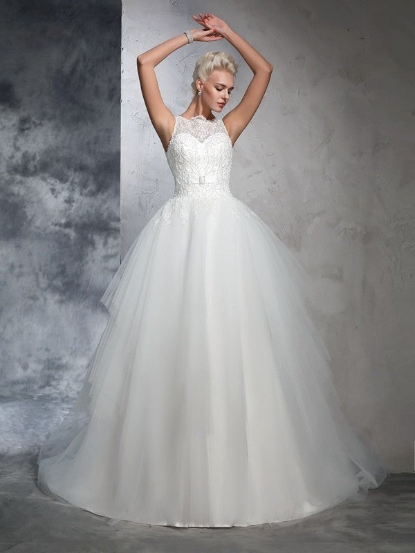 Sleeveless Applique Bateau Long Ball Gown Net Wedding Dresses