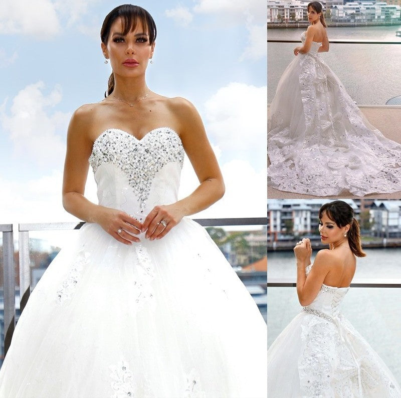 Applique Sweetheart Ball Sleeveless Tulle Cathedral Gown Train Wedding Dresses