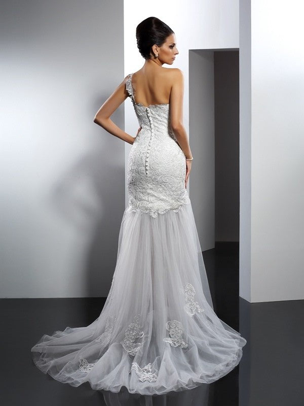 Sleeveless One-Shoulder Trumpet/Mermaid Lace Long Lace Wedding Dresses