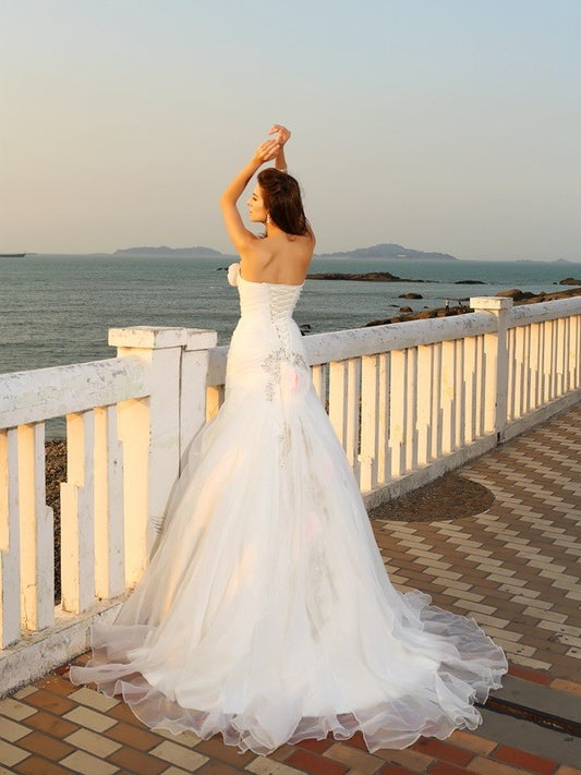 Long Hand-Made Satin Sleeveless Strapless Ball Gown Flower Beach Wedding Dresses