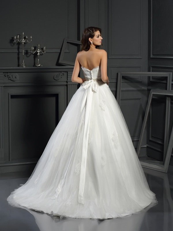 Applique Ball Strapless Sleeveless Long Gown Net Wedding Dresses