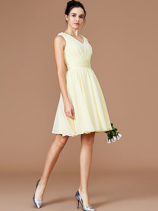A-Line/Princess Sash/Ribbon/Belt Short/Mini Sleeveless V-neck Chiffon Bridesmaid Dresses