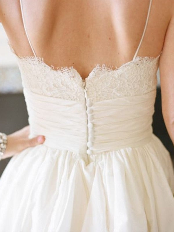 A-Line/Princess Lace Floor-Length Sleeveless Spaghetti Straps Satin Wedding Dresses