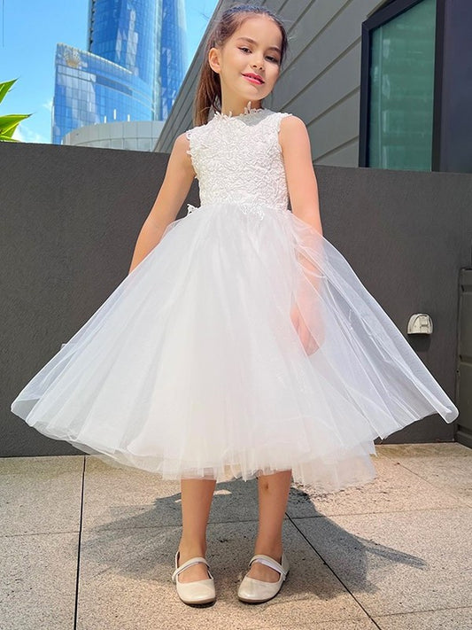 Tulle A-Line/Princess Knee-Length Lace Neck Sleeveless High Flower Girl Dresses
