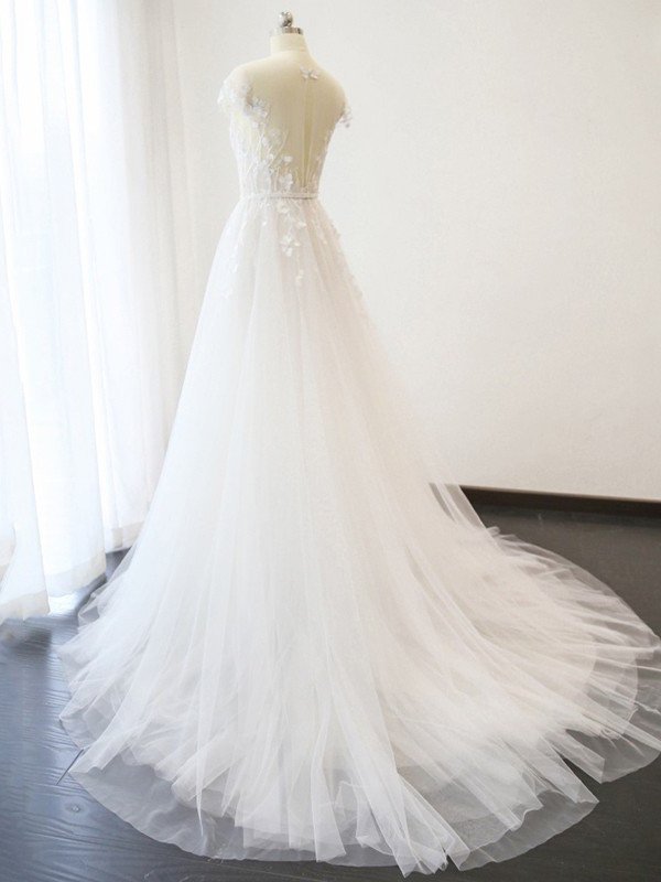 A-Line/Princess Applique Train Sleeves Short V-neck Court Tulle Wedding Dresses