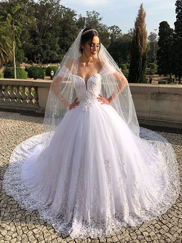 Ball Court Sleeveless Tulle Gown Off-the-Shoulder Applique Train Wedding Dresses