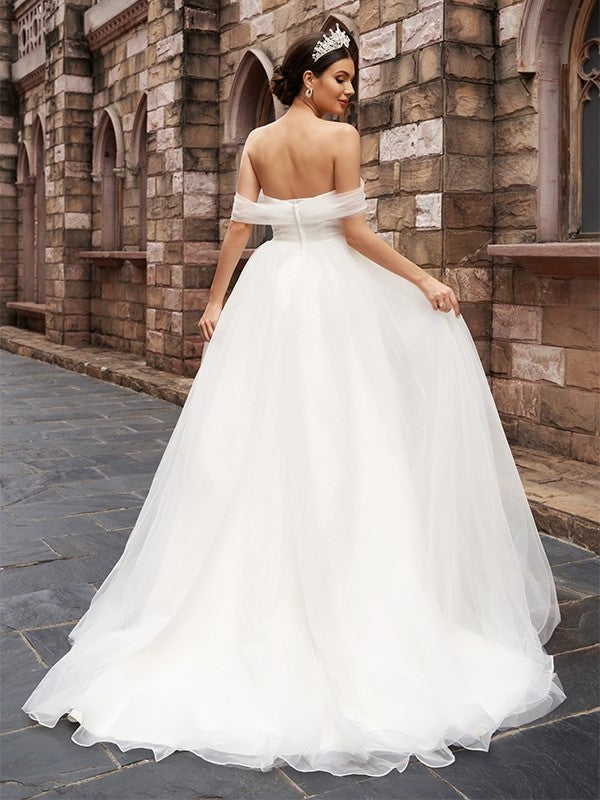 Off-the-Shoulder A-Line/Princess Ruched Sleeveless Tulle Sweep/Brush Train Wedding Dresses