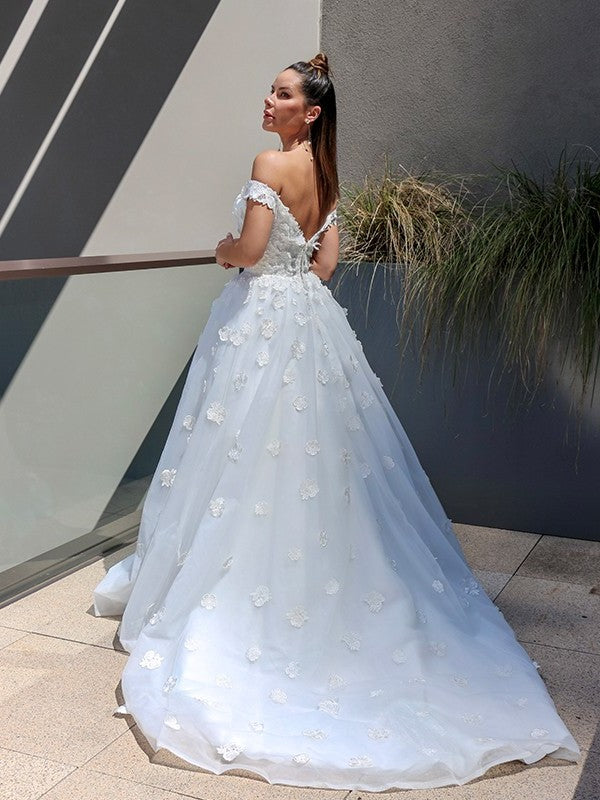 Ball Chapel V-neck Sleeveless Tulle Gown Applique Train Wedding Dresses
