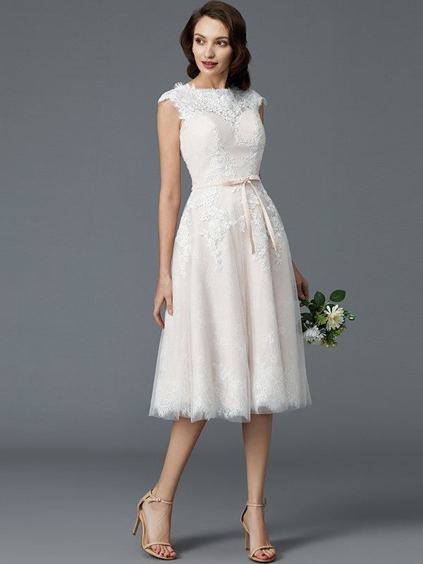 Bateau A-Line/Princess Sleeveless Knee-Length Tulle Wedding Dresses