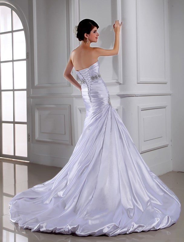 Trumpet/Mermaid Sleeveless Applique Strapless Beading Elastic Woven Satin Wedding Dresses