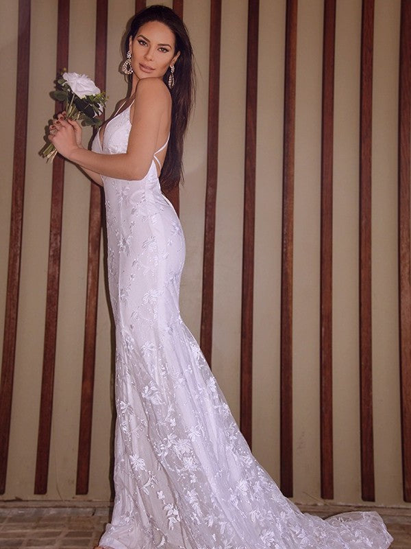 Trumpet/Mermaid Court Spaghetti Tulle Lace Straps Sleeveless Train Wedding Dresses