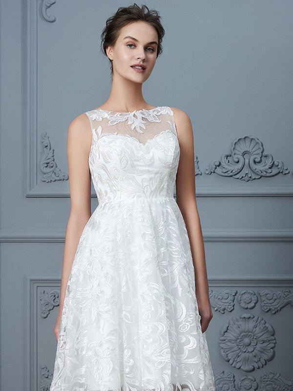 A-Line/Princess Scoop Asymmetrical Sleeveless Lace Wedding Dresses